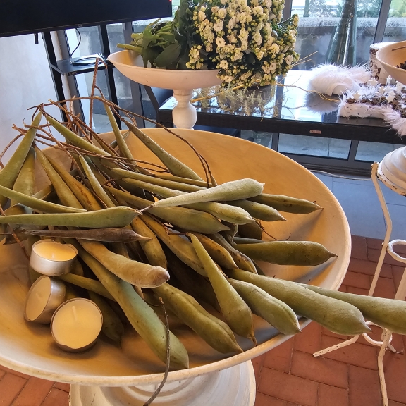 Materiali, s katerimi je Simon Ogrizek ustvarjal aranžmaje