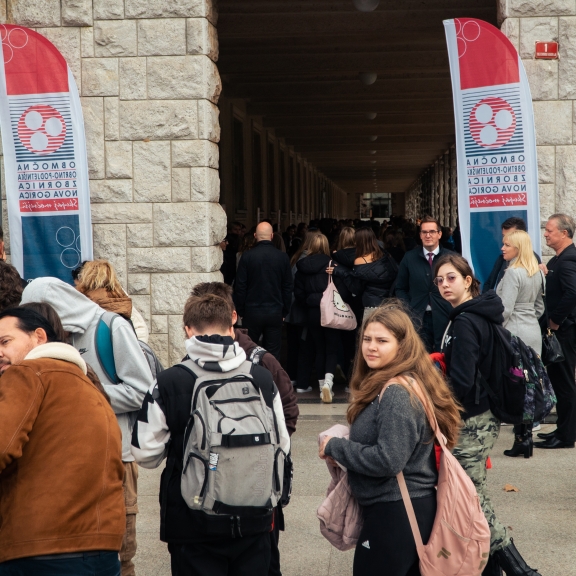 Vstopna točka OOZ Nova Gorica, kjer se je sprejemalo šole